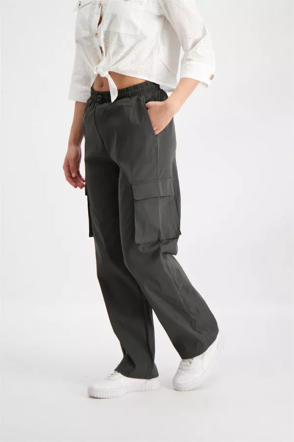 Pantalon cargo uni avec taille élastiquée CASHI Only