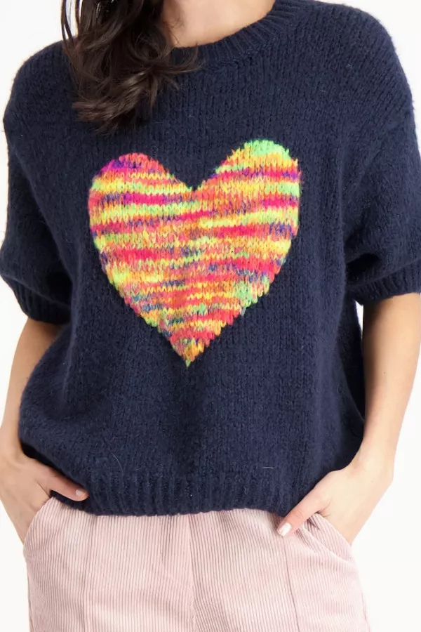 Pull laineux avec cœur multicolore manches courtes Amélie & Amélie