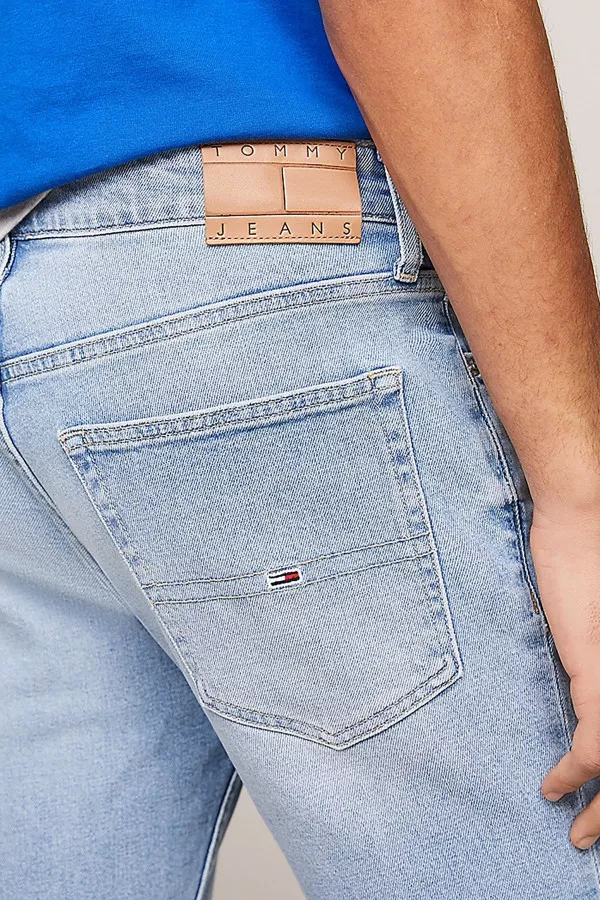Bermuda délavé en jean avec logo brodé Tommy Hilfiger