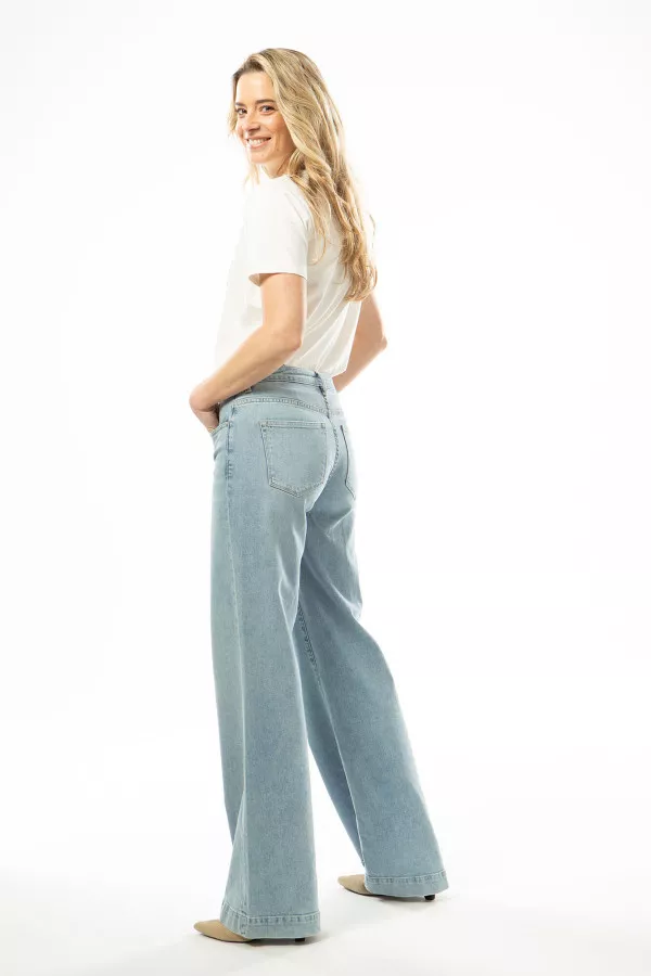 Pantalon droit en jean délavé modèle 5 poches Garcia